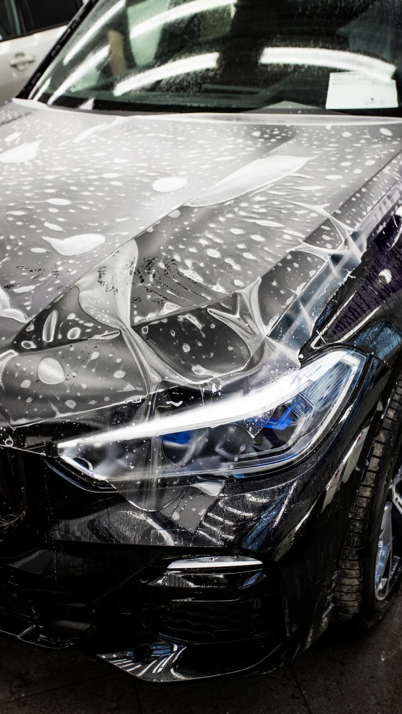 Оклейка бронепленкой